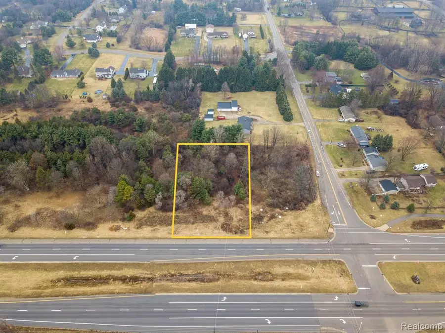 000 Highland, Hartland, MI  - Image #2