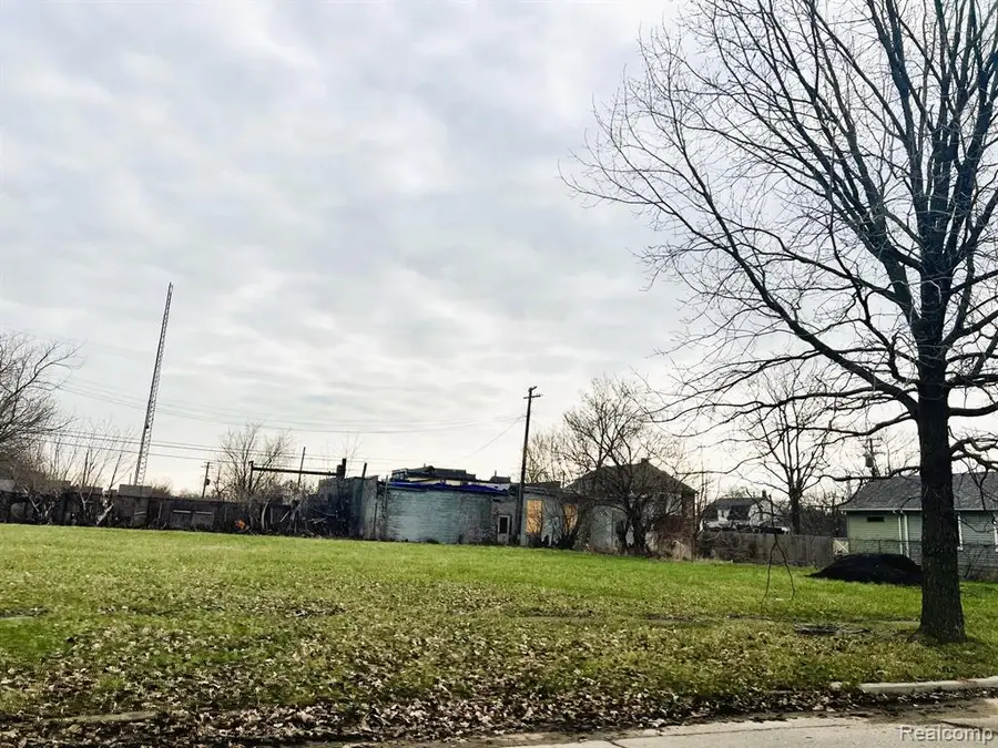 4454 15th, Detroit, MI 48208 - #3
