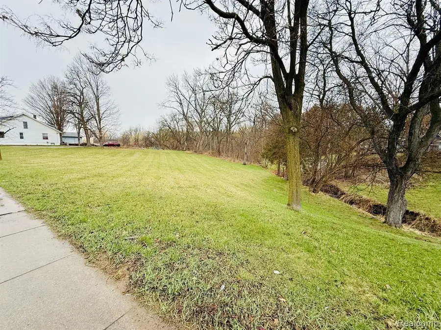 572 W Vienna, Clio, MI 48420 - #3