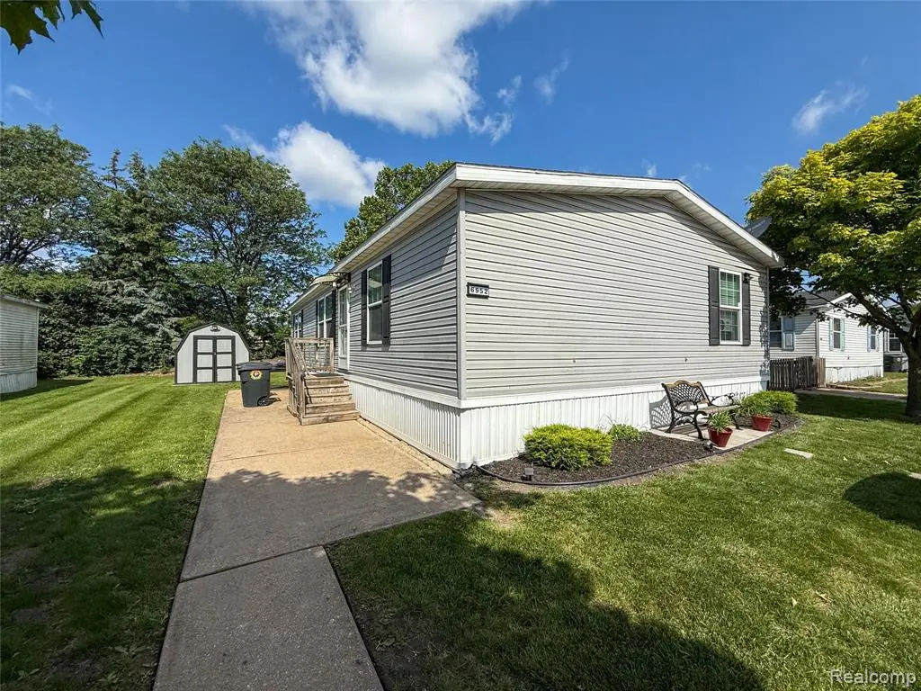 6952 Carson, Romulus, MI  - Image #1