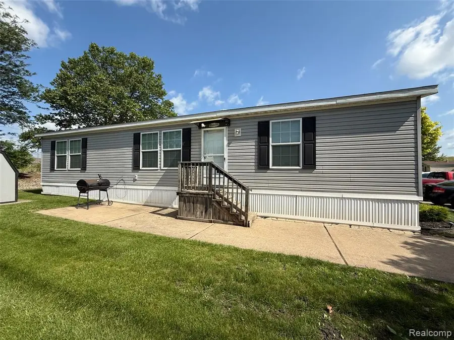 6952 Carson, Romulus, MI  - Image #3