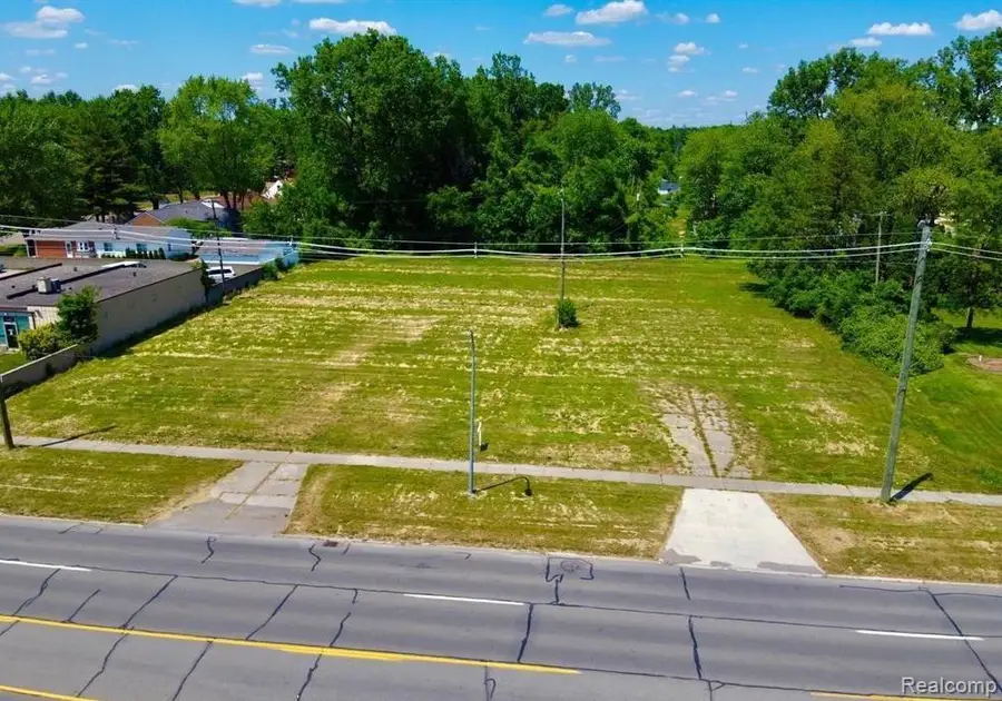 27480 5 Mile, Livonia, MI 48154 - #2