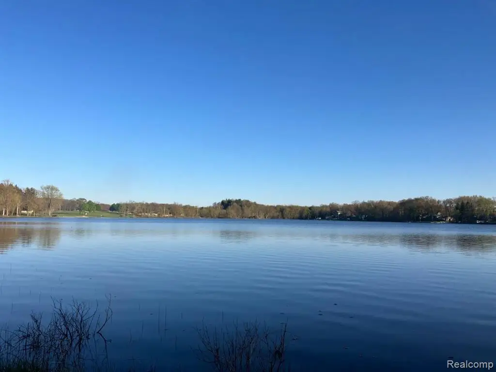 2226 Shoreline, Lapeer, MI 48446 - Image #1