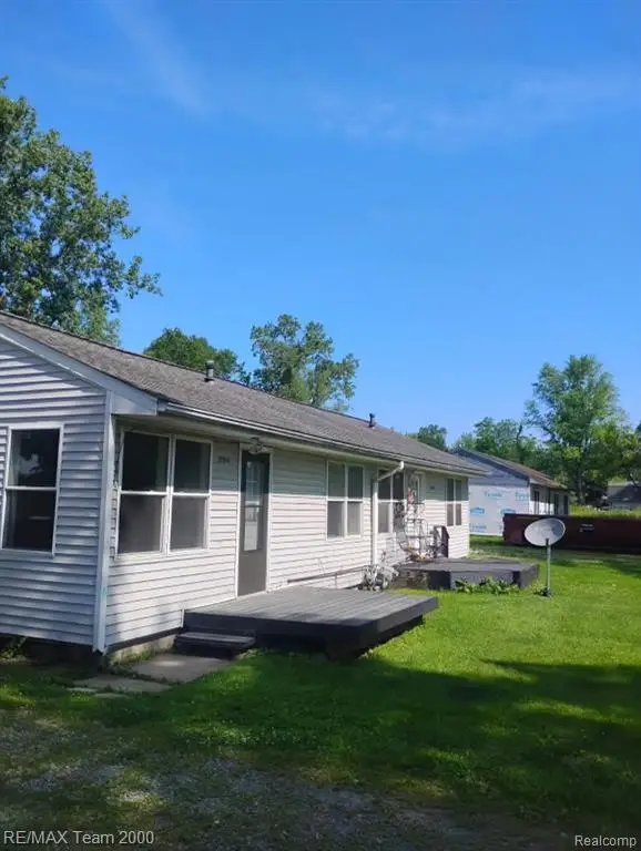 20150 Sherwood, Belleville, MI  - Image #2