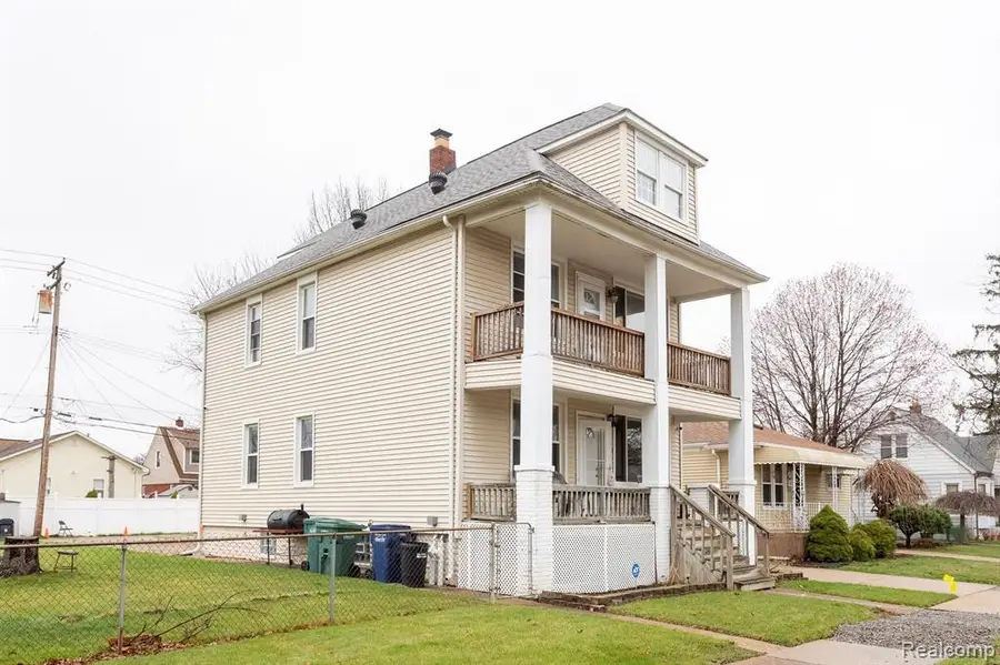 880 White, Lincoln Park, MI  - Image #3