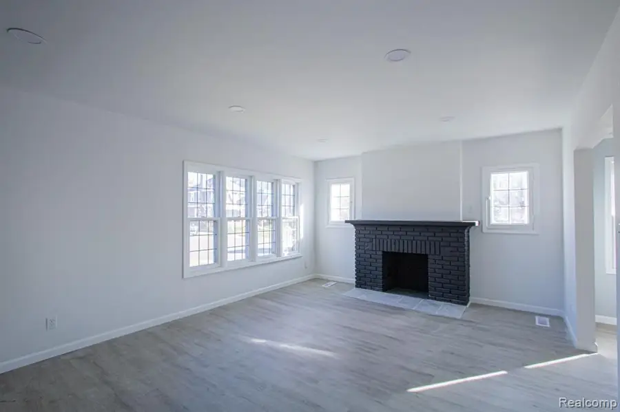 18403 Santa Rosa, Detroit, MI 48221 - #3