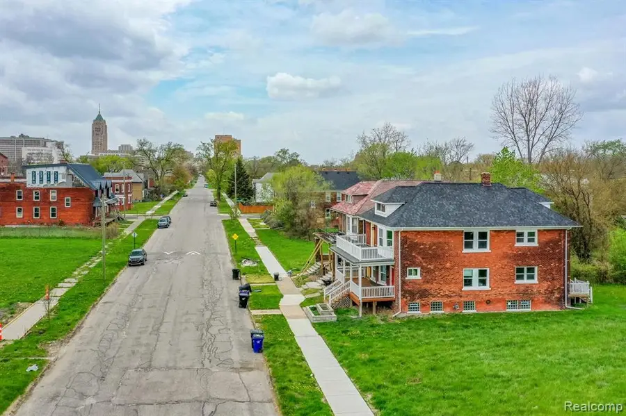 647 E Bethune, Detroit, MI 48202 - #3