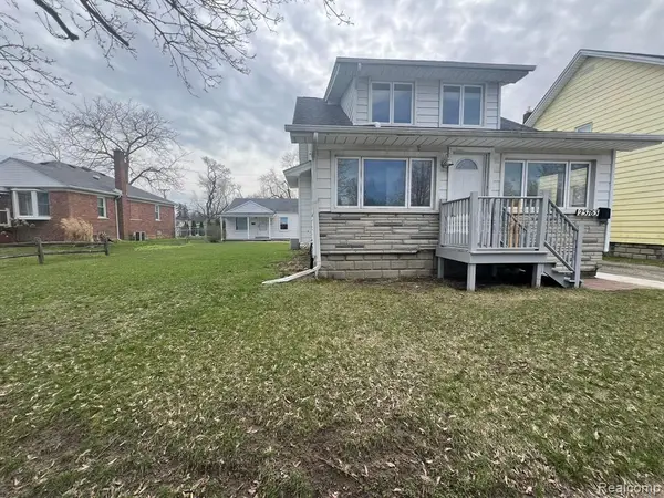 25763 Gibraltar, Flat Rock, MI 