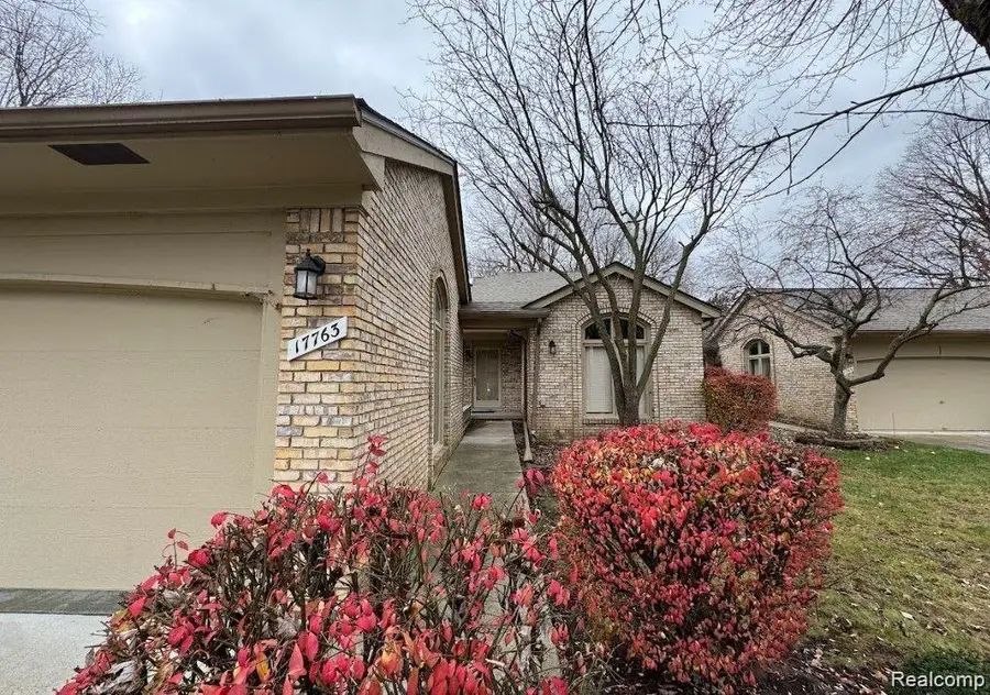 17763 E Kirkwood, Clinton Township, MI  - Image #2