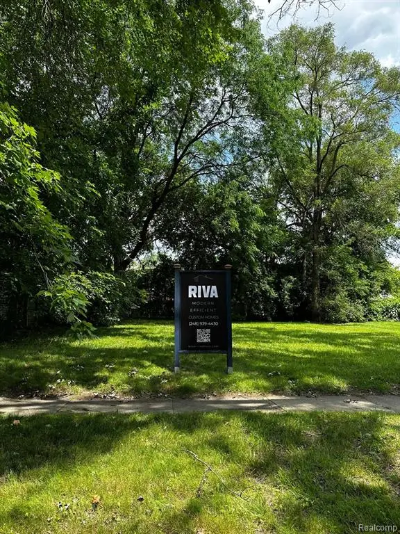 338 W Hayes, Hazel Park, MI 48030