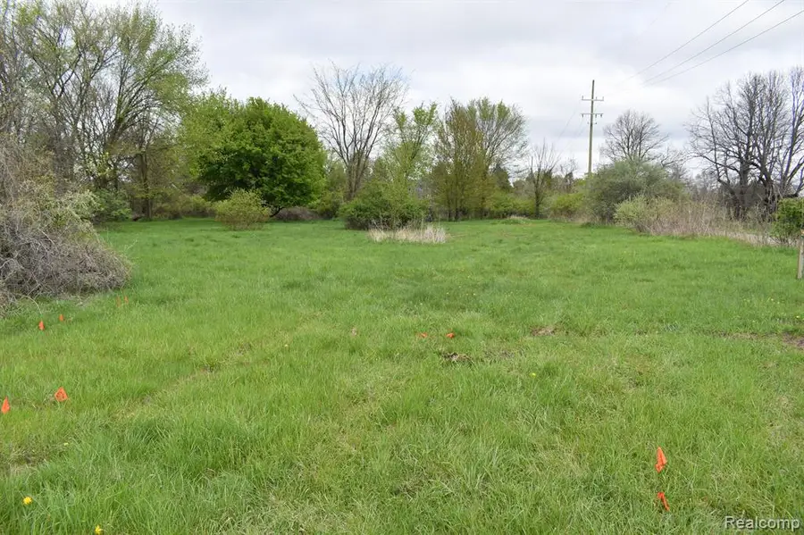 VL Grand River, Fowlerville, MI 48836 - Image #2