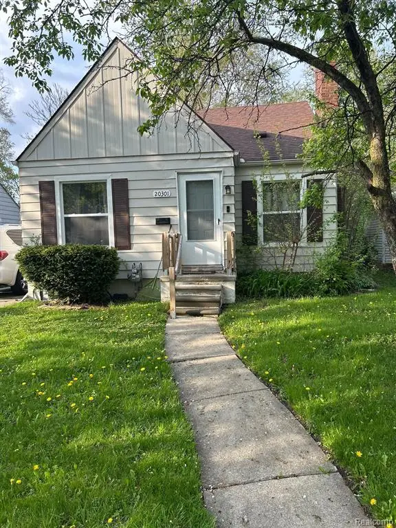 20301 Kenosha, Harper Woods, MI 