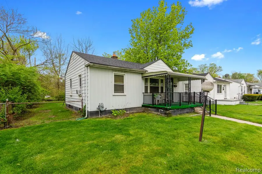 26631 New York, Inkster, MI  - Image #3