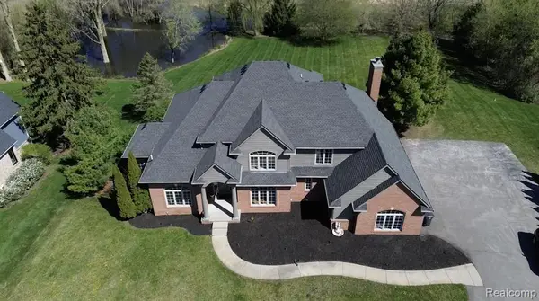 6755 Brook Trout, Plymouth, MI 