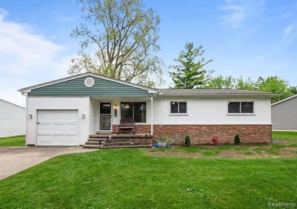 1837 Henbert, West Bloomfield, MI 