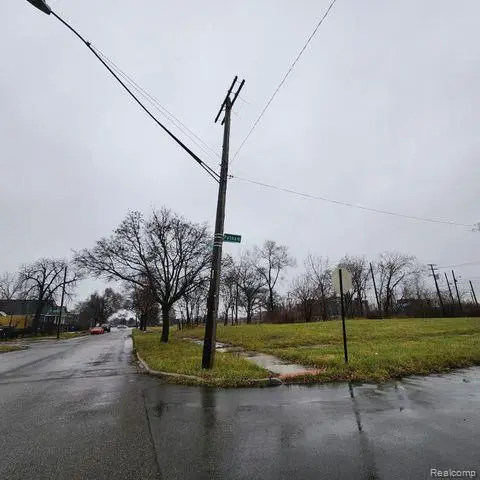 5001 Wabash, Detroit, MI 48208 - #2