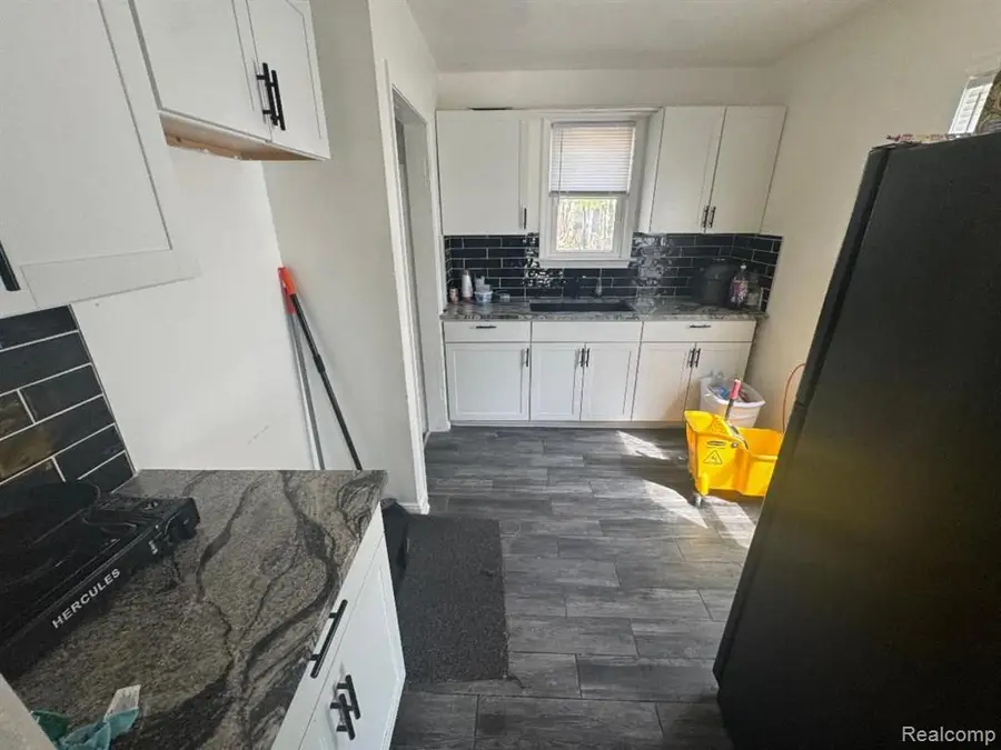 19308 Glastonbury, Detroit, MI 48219 - #2