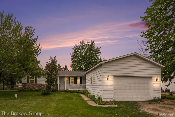 180 Maverick, Lapeer, MI 