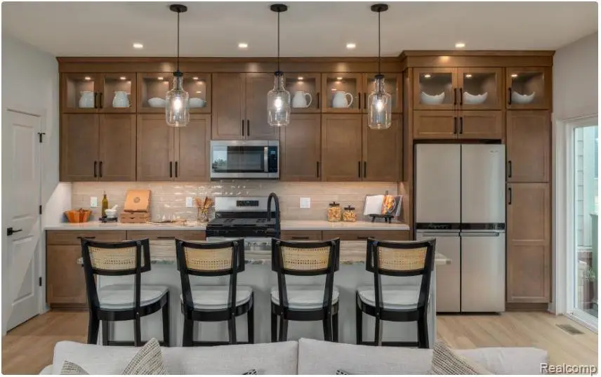 41675 Boreal, Plymouth, MI 48170 - Image #3