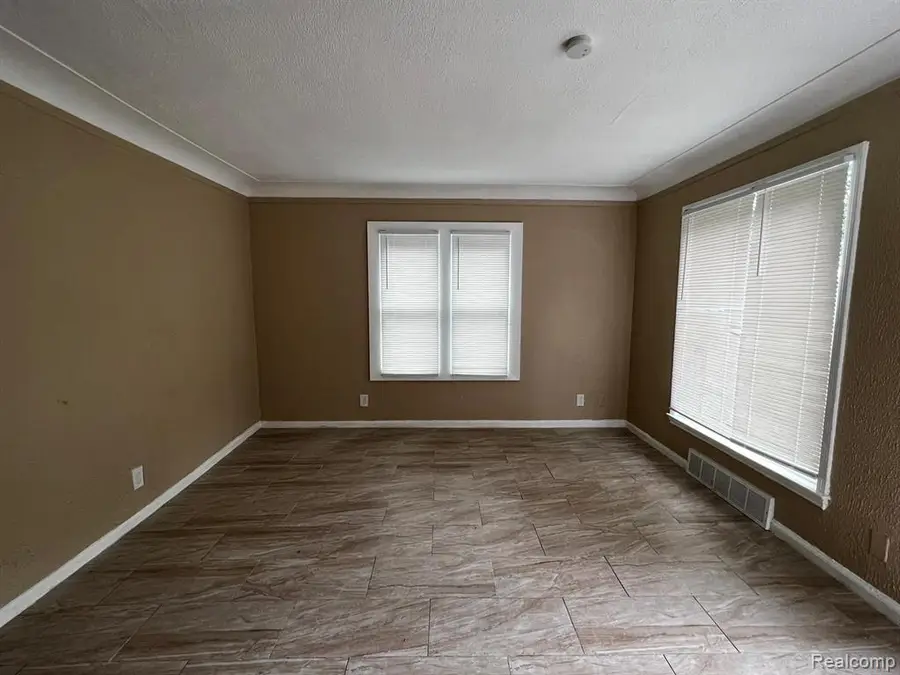 8260 Coyle, Detroit, MI  - Image #2