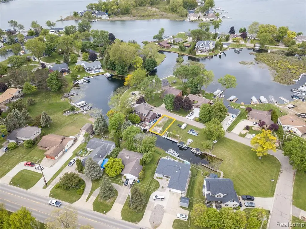 000 Wendell, Fenton, MI 48430 - Image #1