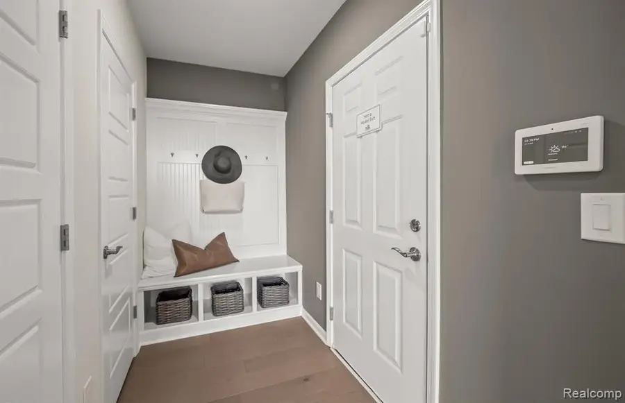 42776 Arbor, Clinton Township, MI  - Image #3