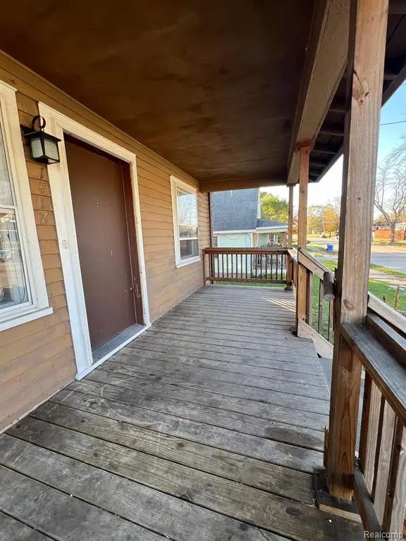 1517 Stanley, Saginaw, MI 48602 - #3