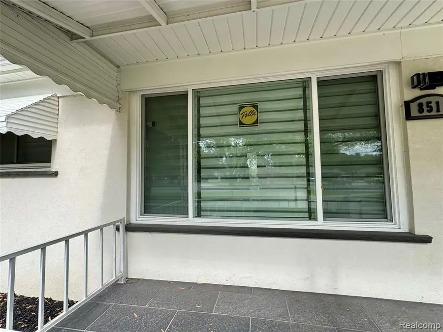 8511 Allen, Allen Park, MI  - Image #2