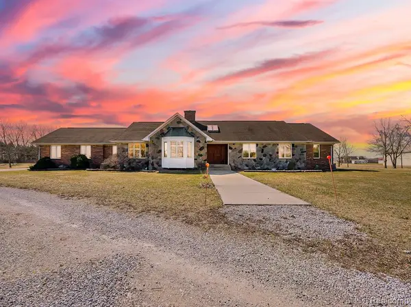 3800 Ready, South Rockwood, MI 