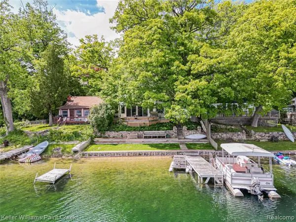 227 Ora, Oxford, MI 48371