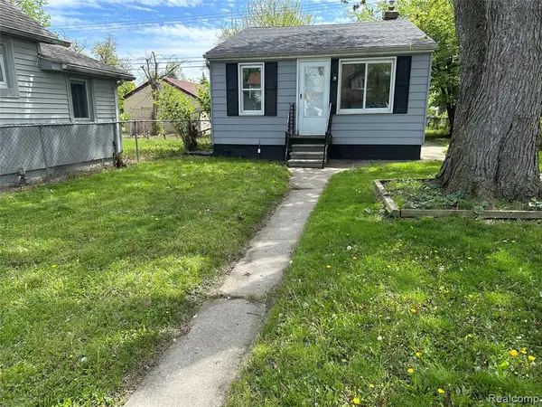 7520 Studebaker, Warren, MI 