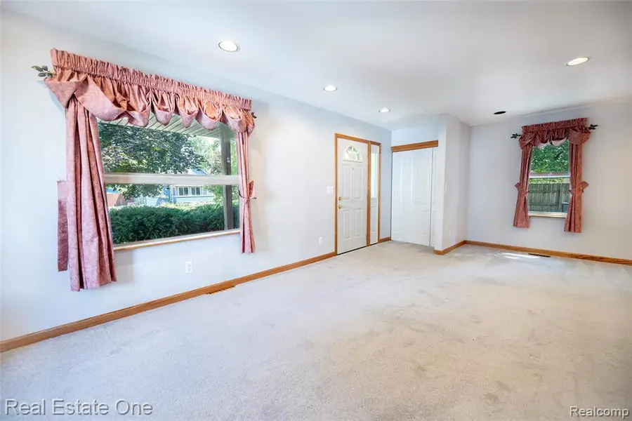 3180 Eastwood, Rochester Hills, MI  - Image #2