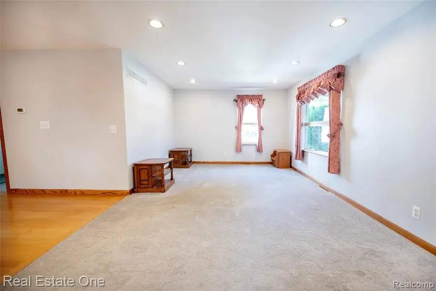 3180 Eastwood, Rochester Hills, MI  - Image #3