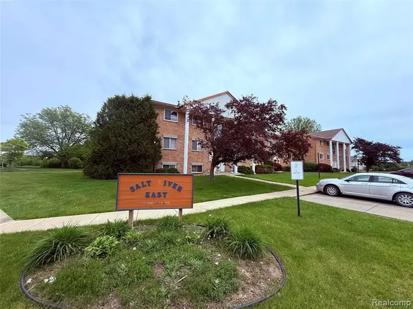 51316 Johns #14, Chesterfield, MI 48047