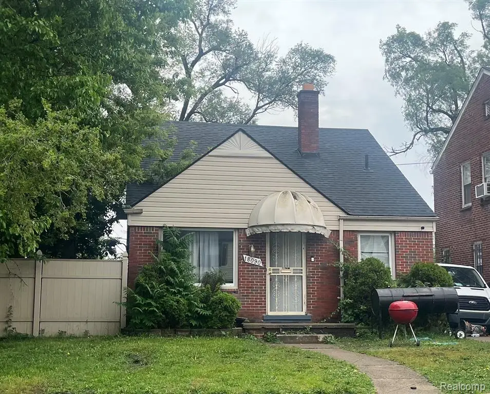 18090 Washburn, Detroit, MI  - #1