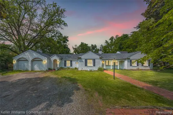 21700 W 13 Mile, Beverly Hills, MI 