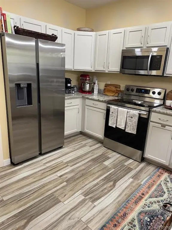 47544 Pembroke, Canton, MI  - Image #2