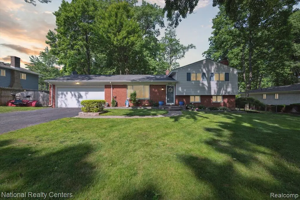 5605 Kingfisher, Clarkston, MI  - Image #1