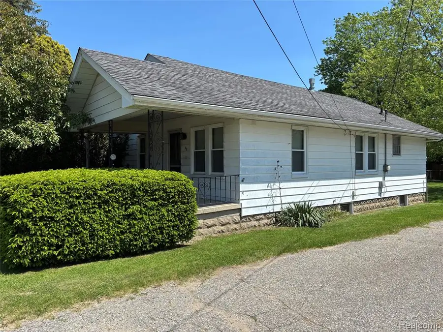 28 Lincoln, Oxford, MI  - Image #3