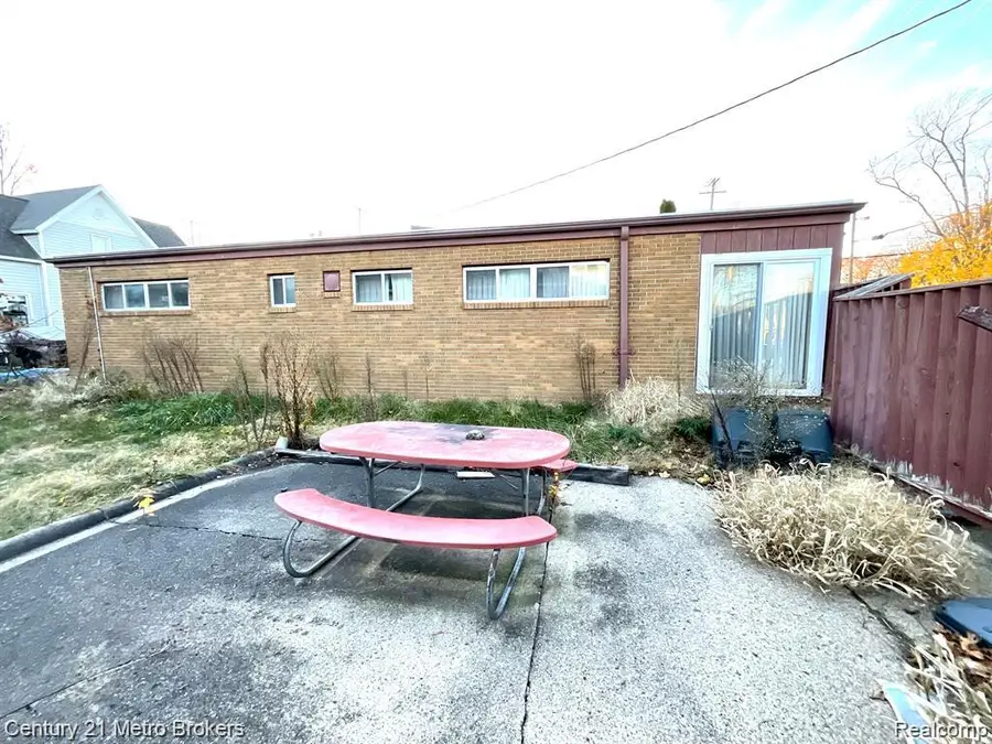 106 N Marquette, Durand, MI  - Image #3