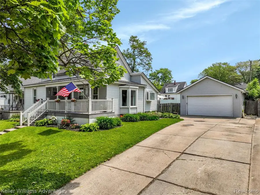 2931 4th, Trenton, MI  - Image #2