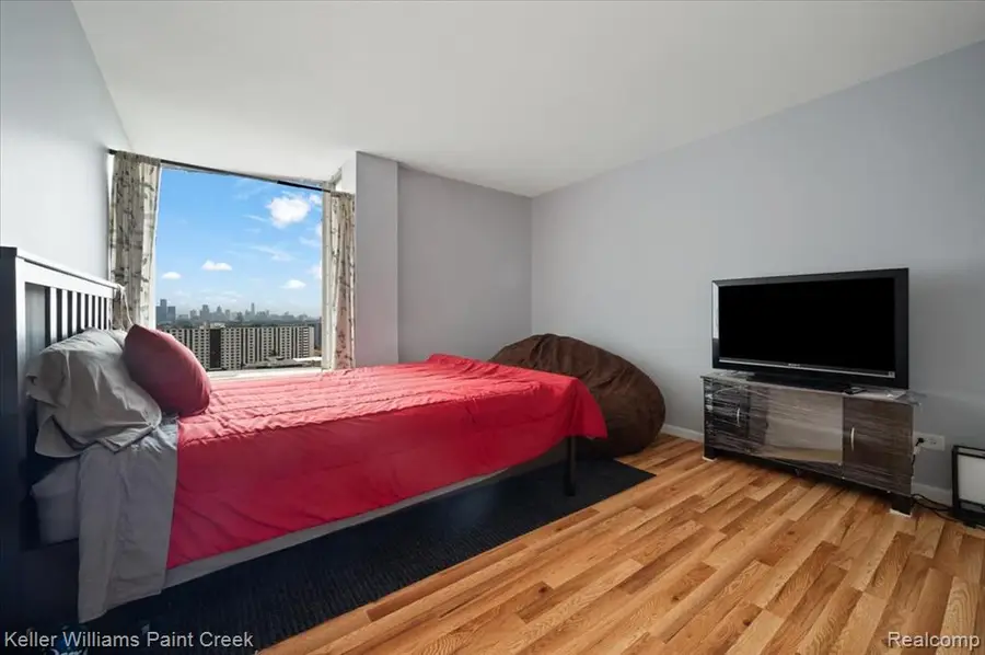 8200 E Jefferson #1802, Detroit, MI 48214 - Image #3