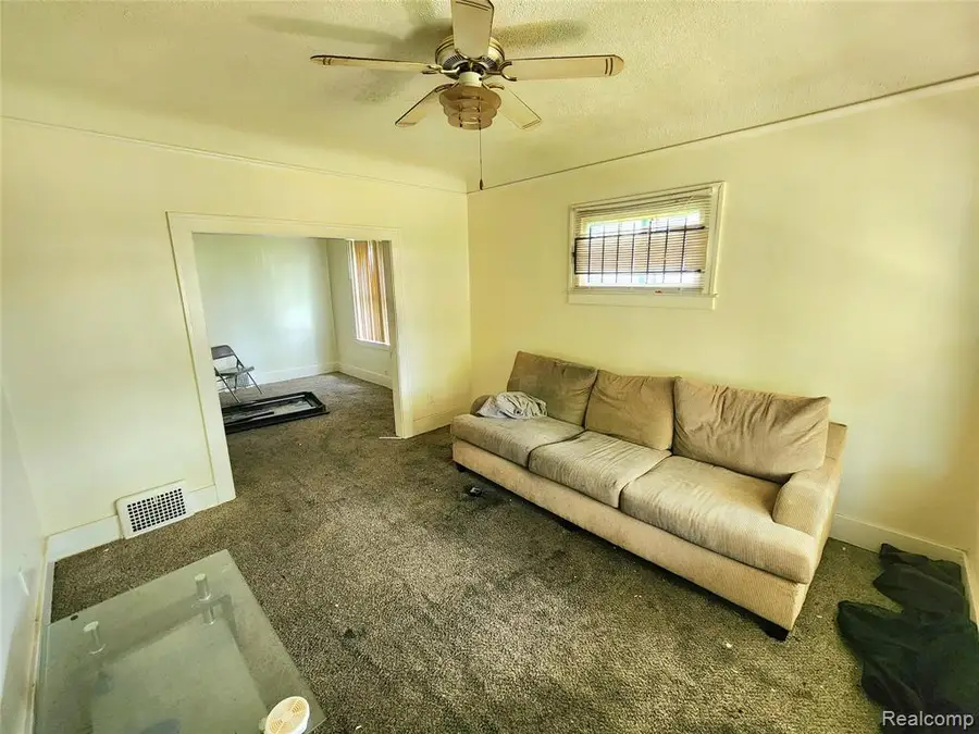 19120 Orleans, Highland Park, MI  - Image #2