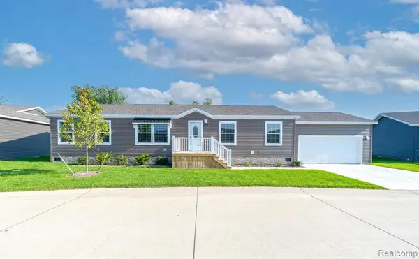 2775 Naples, Lapeer, MI 48446