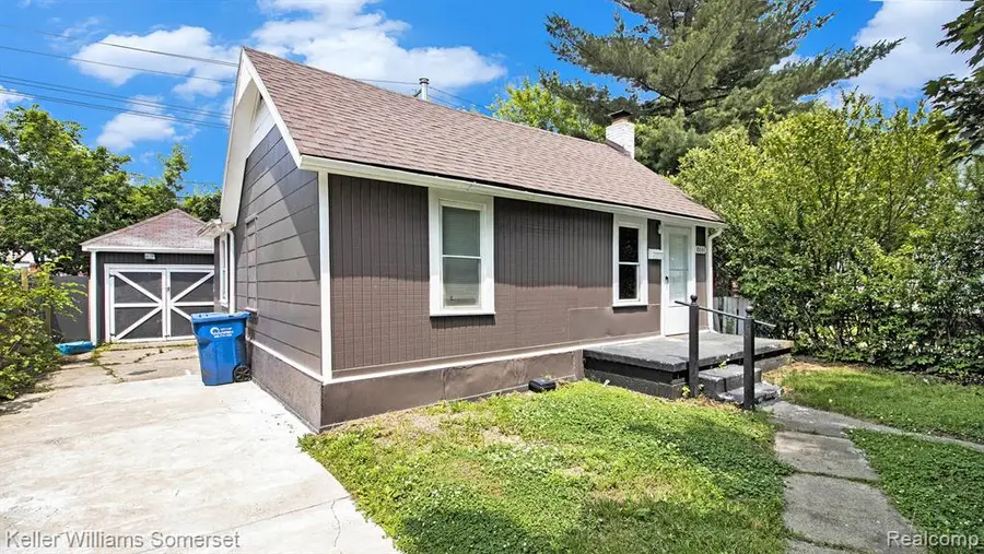 8661 Dodge, Warren, MI  - Image #2