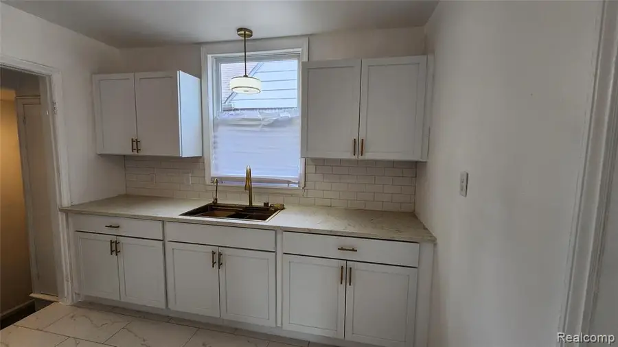 10947 Roxbury, Detroit, MI  - Image #3