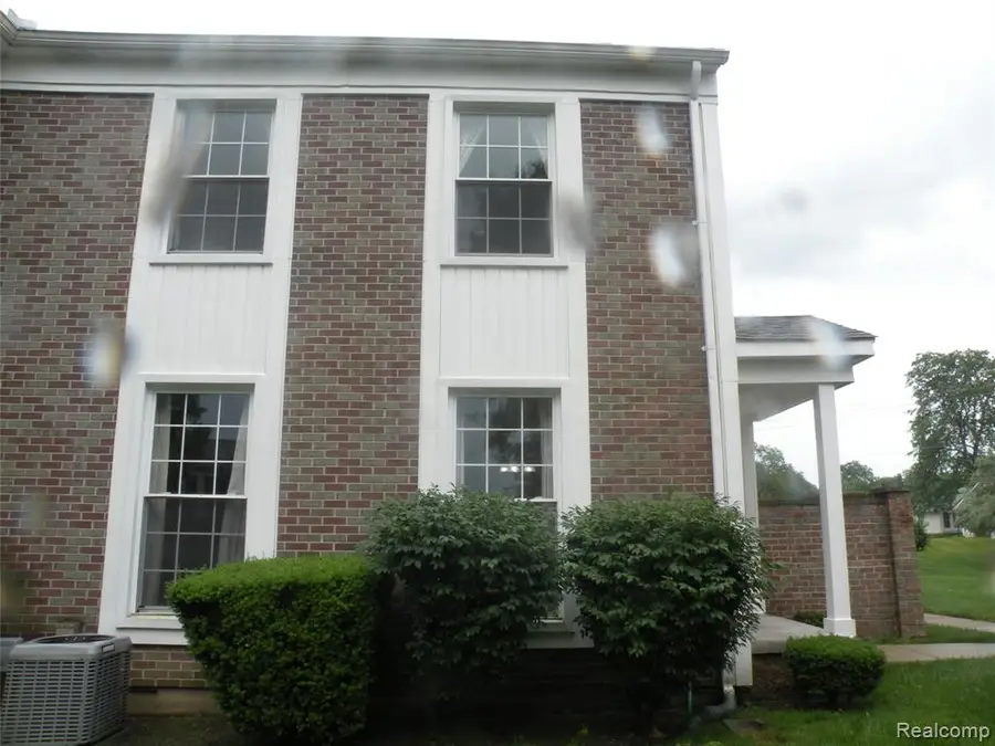 23465 Stonehenge, Novi, MI  - #2