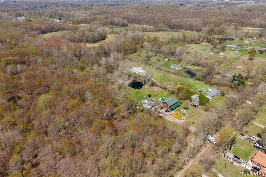 37.11AC Sherwood, Belleville, MI 48111 - Image #2