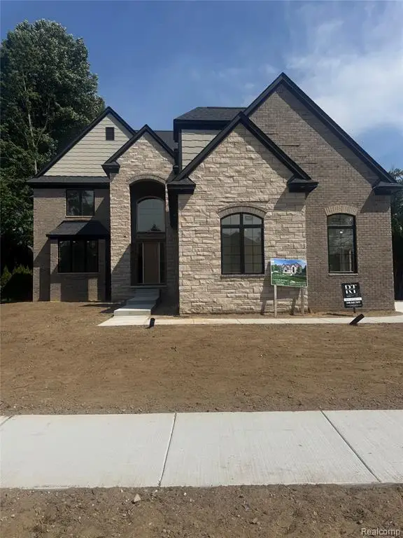 14173 Provim Forest, Shelby Twp, MI 