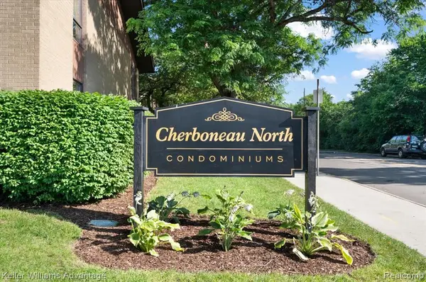 1565 Cherboneau Cherboneau #52, Detroit, MI 